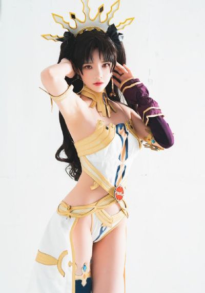 《公司交换:老板与女职员》_1080电影在线观看