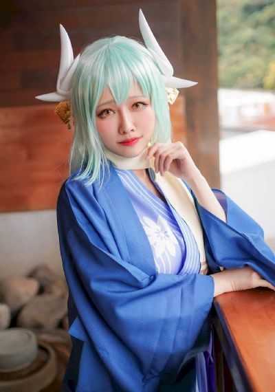 冲田杏梨女教师bd在线_十万网红美女美酱