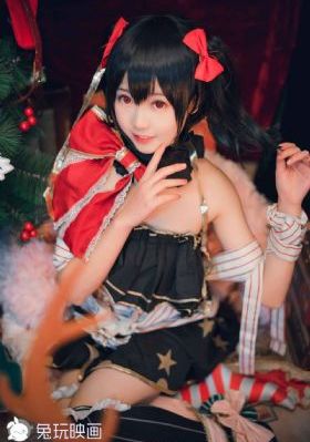 山楂树下演员表_高清视频大全