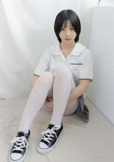 被男人狂揉吃奶胸视频_蓝光原盘在线观看