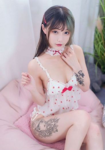 美女也疯狂_琪琪电影国产在线观看
