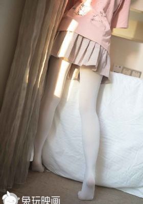 贱妾扒下脱裙子撅屁股迎_免费观看