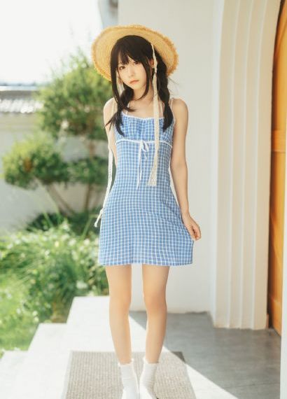 年轻的女教师6_蓝光免费在线观看