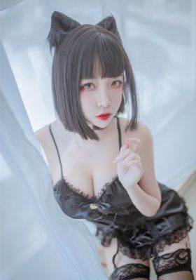 丰满的女秘书_超清完整视频观看